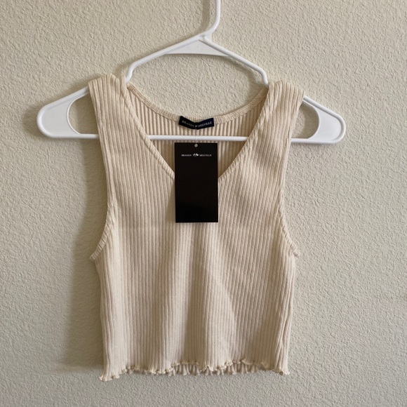 Brandy Melville cream zita tank top - Picture 5 of 5